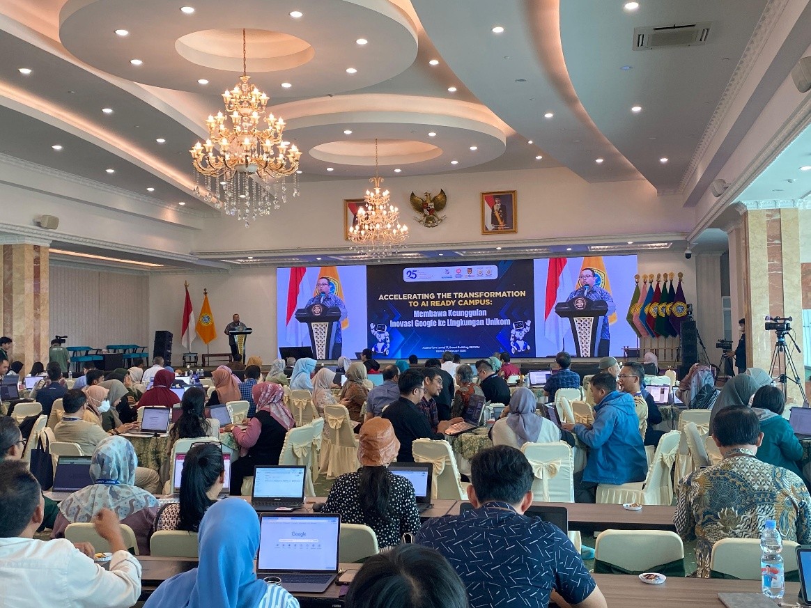 Persiapan dan Pelaksanaan Workshop Pemanfaatan Google Workspace dan Gemini AI Untuk Civitas Akademika UNIKOM